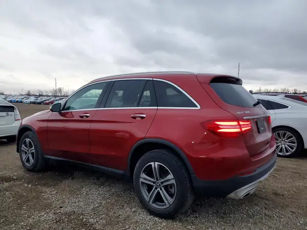 WDC0G4JB7KF630806 2019 MERCEDES-BENZ GLC - Image 2