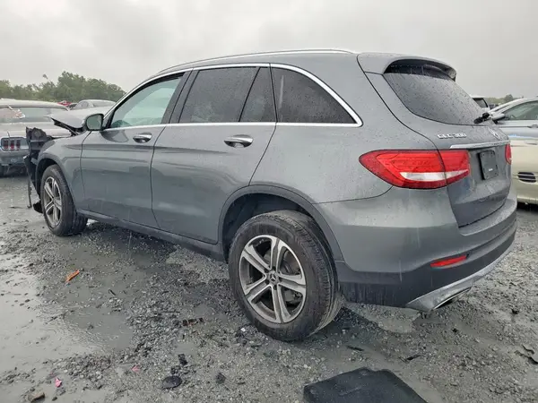 WDC0G4JB7KF667144 2019 MERCEDES-BENZ GLC - Image 2