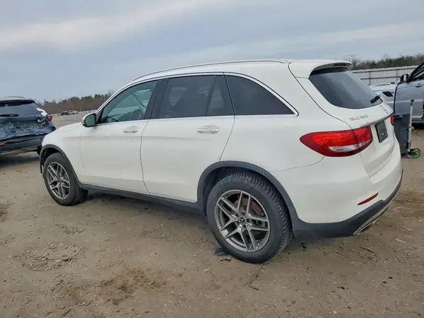 WDC0G4JB7KV126987 2019 MERCEDES-BENZ GLC - Image 2
