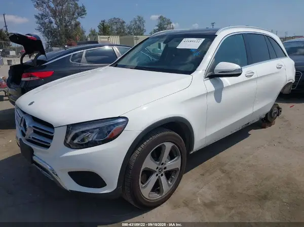WDC0G4JB7KV161349 2019 MERCEDES-BENZ GLC - Image 2
