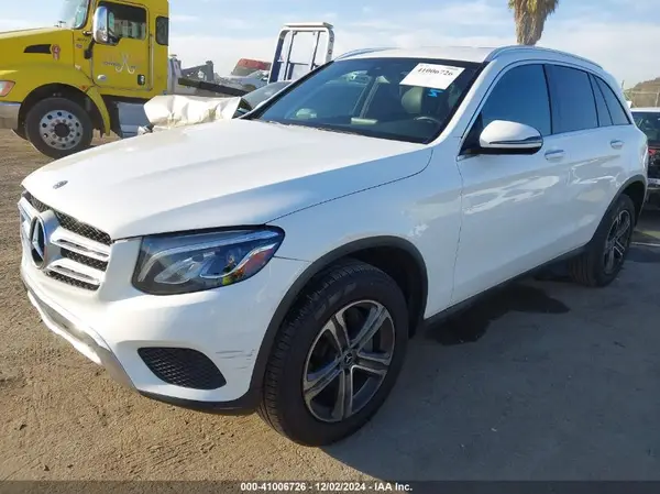 WDC0G4JB7KV172383 2019 MERCEDES-BENZ GLC - Image 2