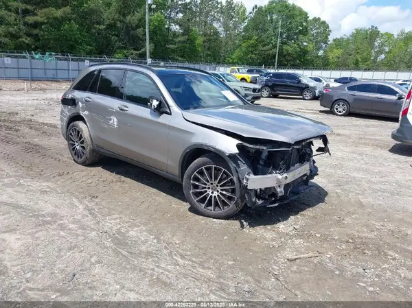 WDC0G4JB7KV184212 2019 MERCEDES-BENZ GLC - Image 1