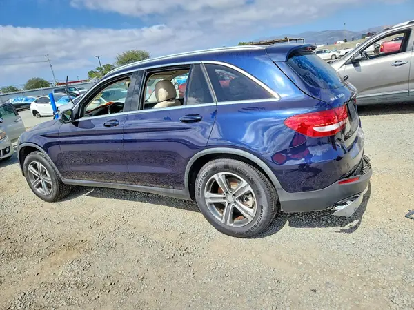 WDC0G4JB8GF007251 2016 MERCEDES-BENZ GLC - Image 2