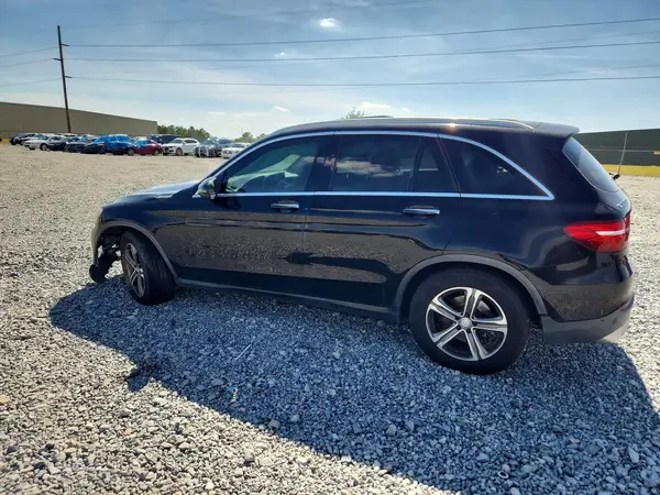 WDC0G4JB8GF007895 2016 MERCEDES-BENZ GLC - Image 2