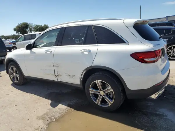 WDC0G4JB8GF010263 2016 MERCEDES-BENZ GLC - Image 2