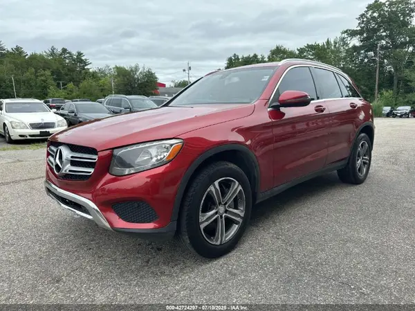 WDC0G4JB8GF010523 2016 MERCEDES-BENZ GLC - Image 2