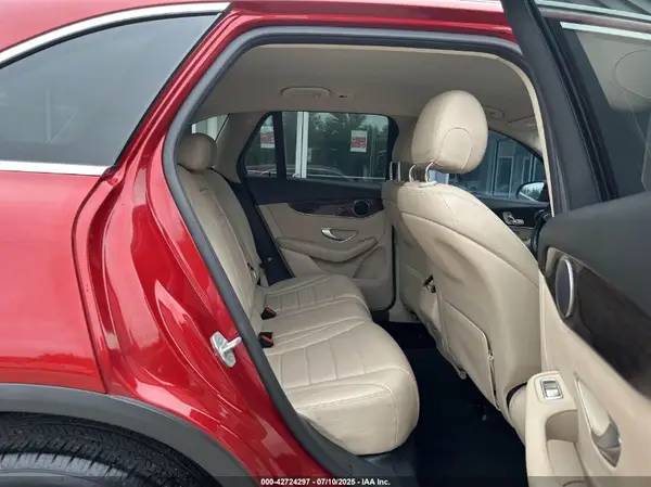 WDC0G4JB8GF010523 2016 MERCEDES-BENZ GLC - Image 8