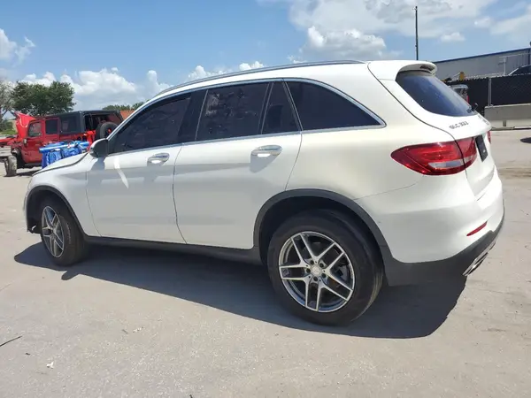 WDC0G4JB8GF019660 2016 MERCEDES-BENZ GLC - Image 2