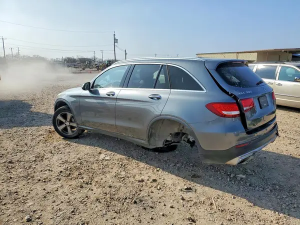 WDC0G4JB8GF054389 2016 MERCEDES-BENZ GLC - Image 2