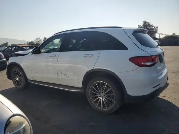 WDC0G4JB8GF065666 2016 MERCEDES-BENZ GLC - Image 2