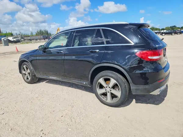 WDC0G4JB8GF079082 2016 MERCEDES-BENZ GLC - Image 2