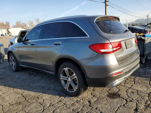 WDC0G4JB8GF085948 2016 MERCEDES-BENZ GLC - Image 2