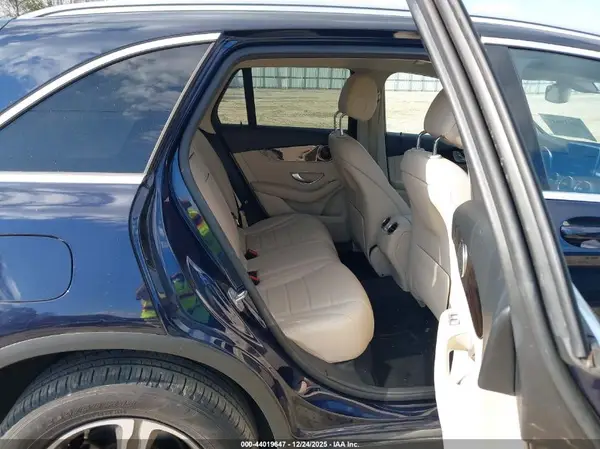 WDC0G4JB8GF103560 2016 MERCEDES-BENZ GLC - Image 8