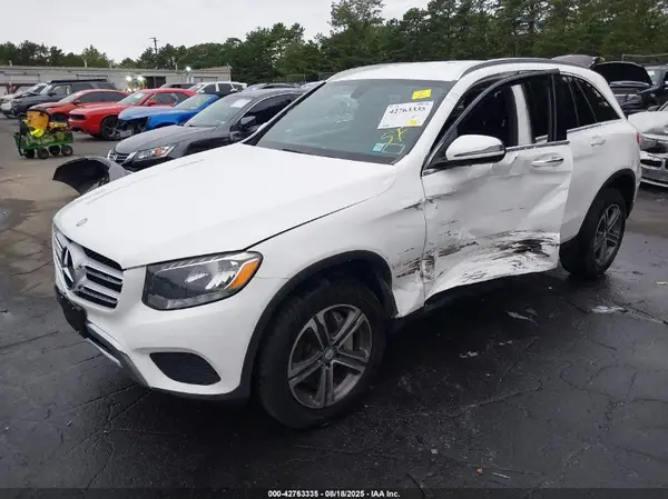 WDC0G4JB8HF126905 2017 MERCEDES-BENZ GLC - Image 2