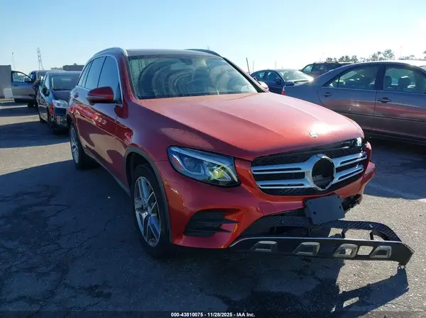 WDC0G4JB8HF132896 2017 MERCEDES-BENZ GLC - Image 1