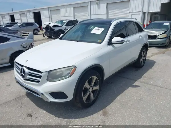 WDC0G4JB8HF166563 2017 MERCEDES-BENZ GLC - Image 2
