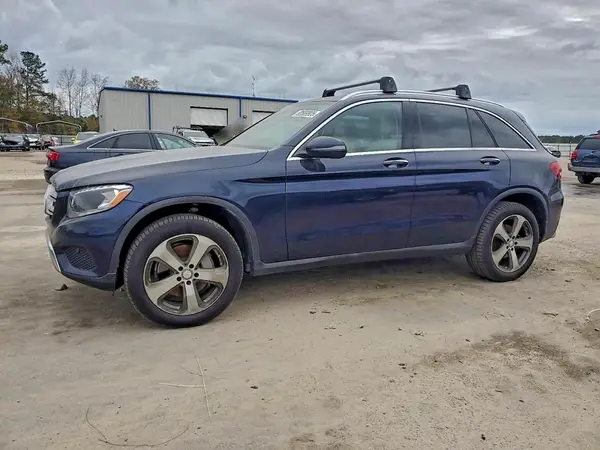 WDC0G4JB8HF193679 2017 MERCEDES-BENZ GLC - Image 1