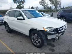 WDC0G4JB8HF201053 2017 MERCEDES-BENZ GLC