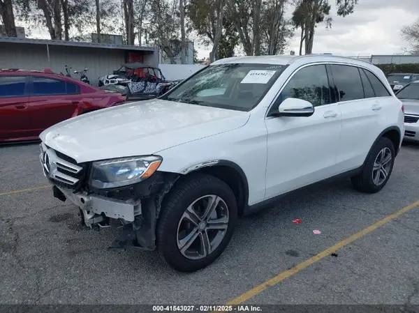 WDC0G4JB8HF201053 2017 MERCEDES-BENZ GLC - Image 2