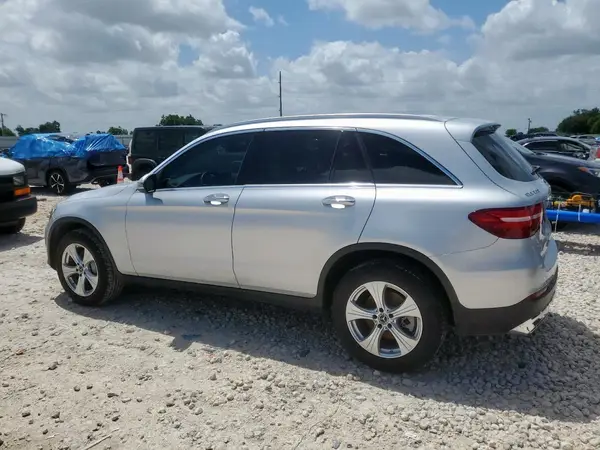 WDC0G4JB8HF233405 2017 MERCEDES-BENZ GLC - Image 2