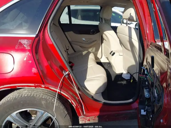 WDC0G4JB8HF245554 2017 MERCEDES-BENZ GLC - Image 8