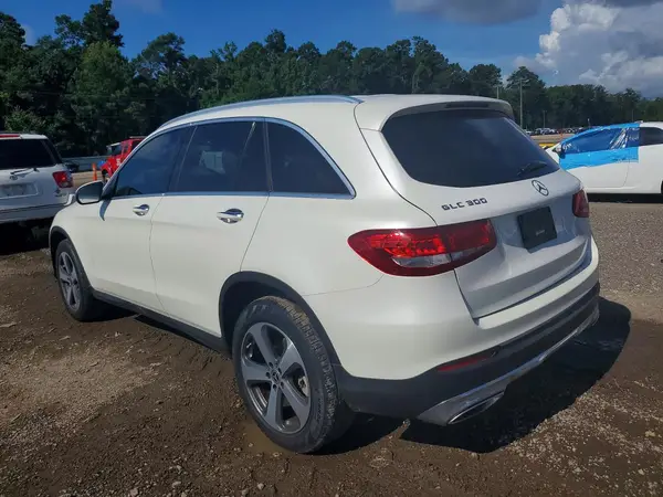 WDC0G4JB8HF249023 2017 MERCEDES-BENZ GLC - Image 2