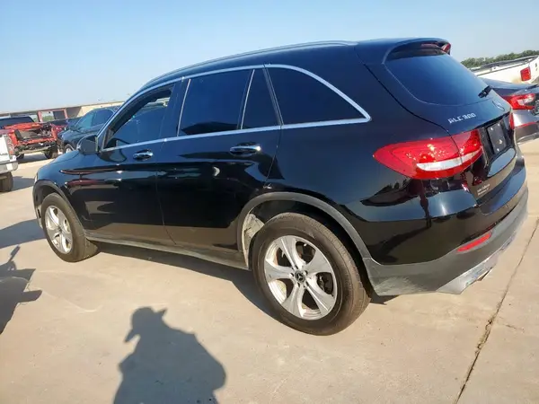 WDC0G4JB8HV005944 2017 MERCEDES-BENZ GLC - Image 2