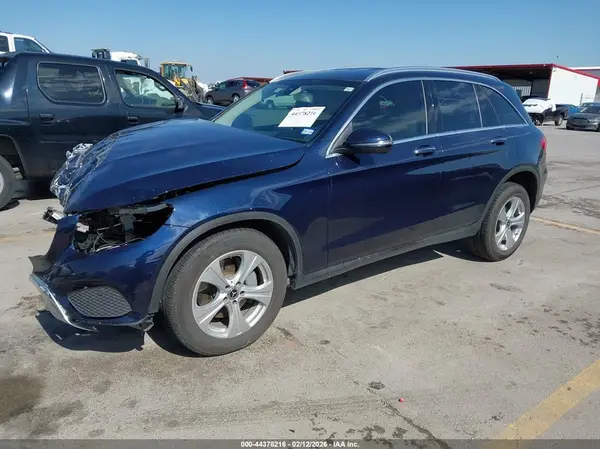 WDC0G4JB8HV008147 2017 MERCEDES-BENZ GLC - Image 2