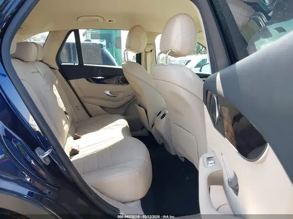 WDC0G4JB8HV008147 2017 MERCEDES-BENZ GLC - Image 8