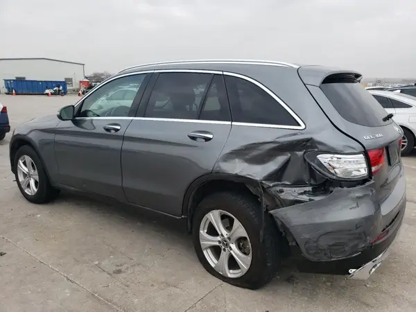WDC0G4JB8HV009492 2017 MERCEDES-BENZ GLC - Image 2