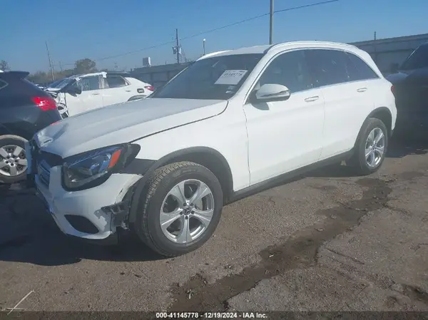 WDC0G4JB8HV010030 2017 MERCEDES-BENZ GLC - Image 2