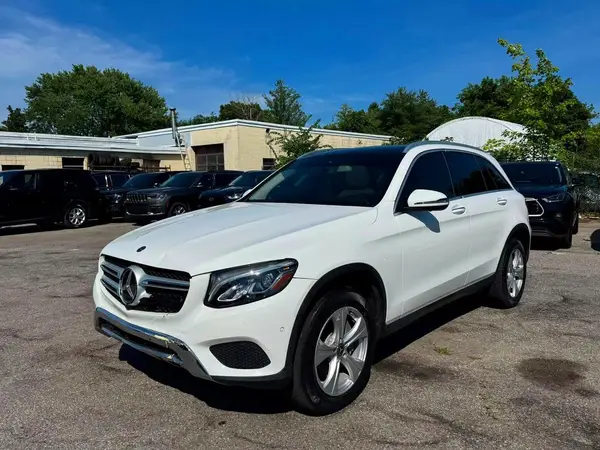 WDC0G4JB8JV016447 2018 MERCEDES-BENZ GLC - Image 2