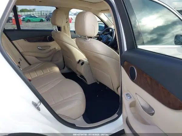 WDC0G4JB8JV037914 2018 MERCEDES-BENZ GLC - Image 8