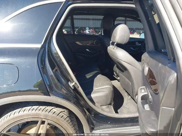 WDC0G4JB8JV062165 2018 MERCEDES-BENZ GLC - Image 8
