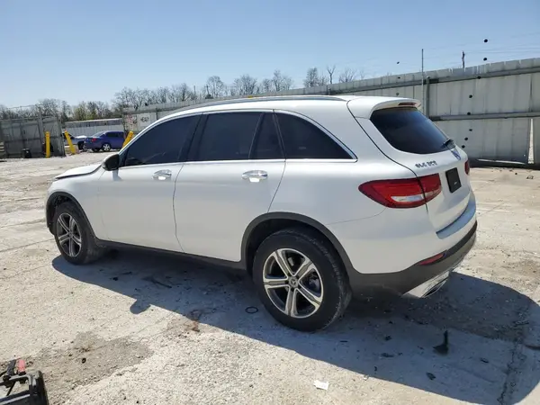 WDC0G4JB8JV064787 2018 MERCEDES-BENZ GLC - Image 2