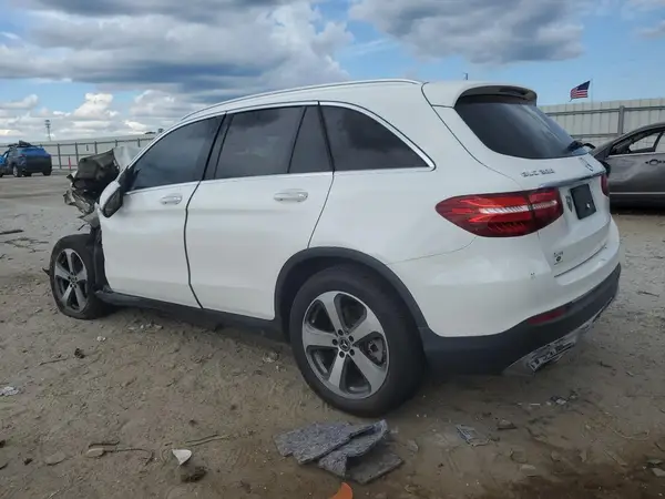 WDC0G4JB8JV078432 2018 MERCEDES-BENZ GLC - Image 2