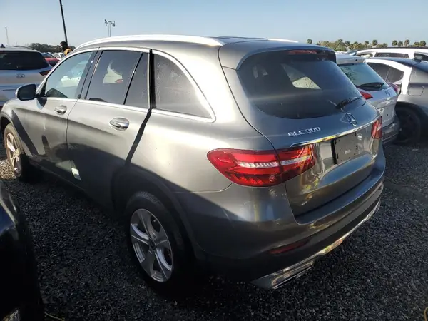 WDC0G4JB8JV084411 2018 MERCEDES-BENZ GLC - Image 2