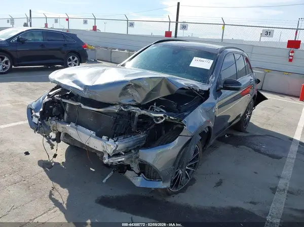 WDC0G4JB8JV089317 2018 MERCEDES-BENZ GLC - Image 2