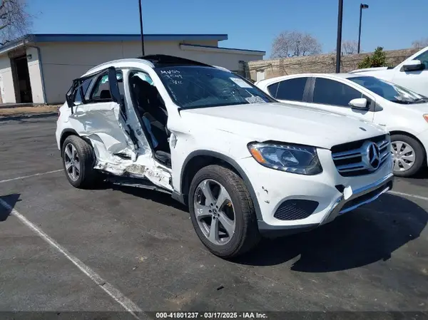 WDC0G4JB8JV113549 2018 MERCEDES-BENZ GLC - Image 1