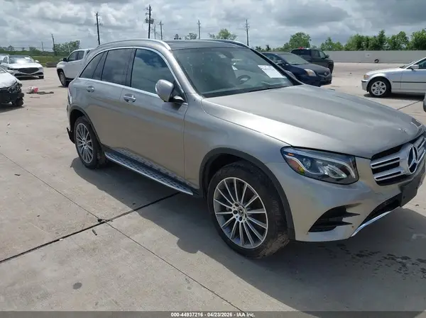 WDC0G4JB8KF563195 2019 MERCEDES-BENZ GLC - Image 1