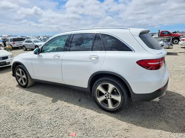 WDC0G4JB8KV141370 2019 MERCEDES-BENZ GLC - Image 2