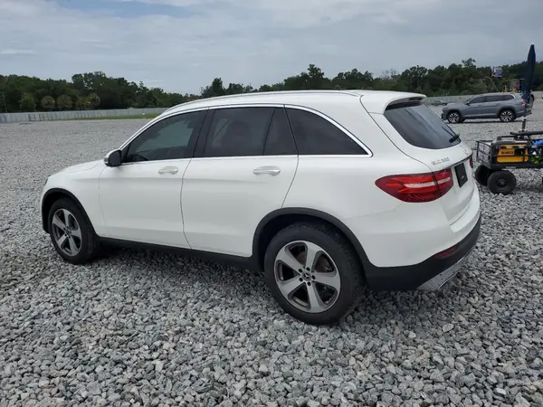 WDC0G4JB8KV162980 2019 MERCEDES-BENZ GLC - Image 2