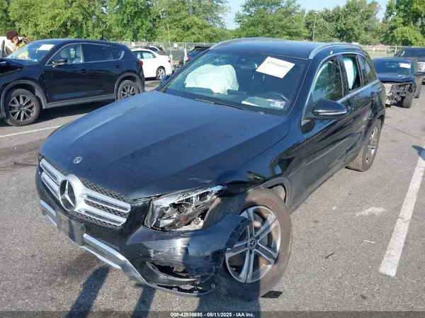 WDC0G4JB8KV169329 2019 MERCEDES-BENZ GLC - Image 2