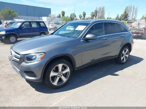 WDC0G4JB8KV170769 2019 MERCEDES-BENZ GLC - Image 2
