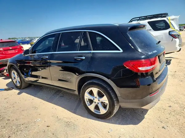 WDC0G4JB9GF011633 2016 MERCEDES-BENZ GLC - Image 2