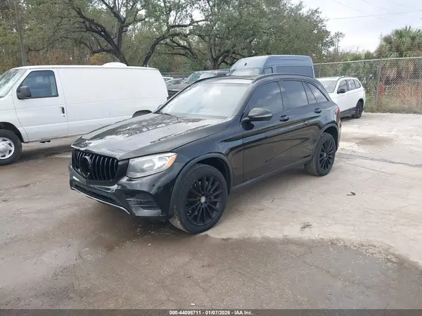 WDC0G4JB9GF031672 2016 MERCEDES-BENZ GLC - Image 2