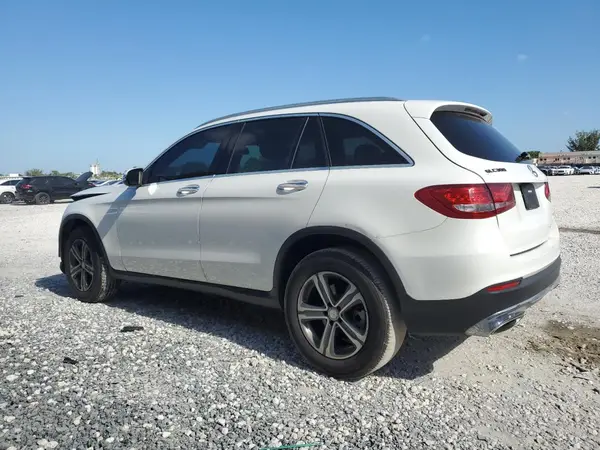 WDC0G4JB9GF096683 2016 MERCEDES-BENZ GLC - Image 2