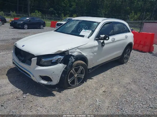 WDC0G4JB9GF109447 2016 MERCEDES-BENZ GLC - Image 2