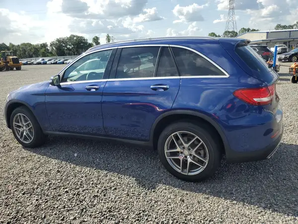 WDC0G4JB9HF127576 2017 MERCEDES-BENZ GLC - Image 2