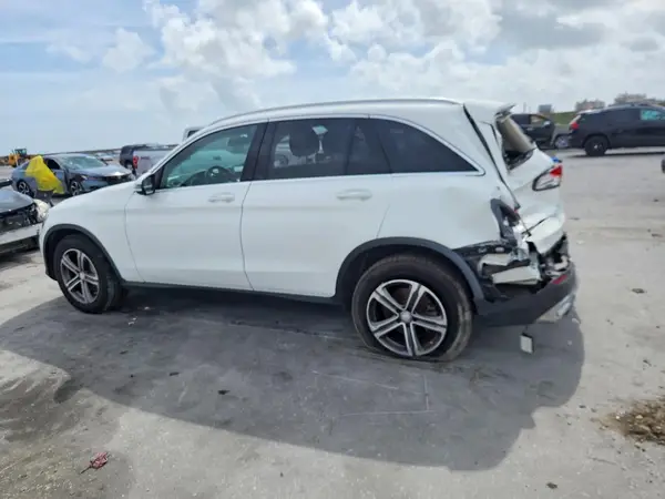 WDC0G4JB9HF128971 2017 MERCEDES-BENZ GLC - Image 2